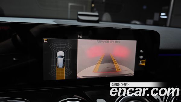 Mercedes-Benz GLB 2021, фото 14