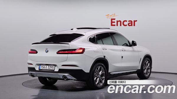 BMW X4 2021, фото 2