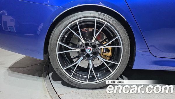 BMW M5 2022, фото 5