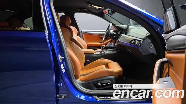 BMW M5 2022, фото 16