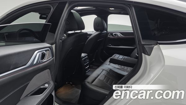 BMW i4 2024, фото 15