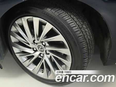 Lexus ES 2026, фото 5