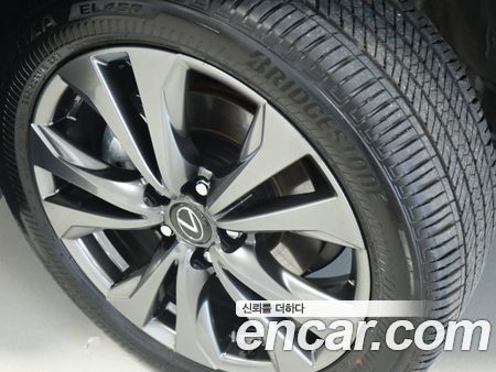Lexus UX 2026, фото 5