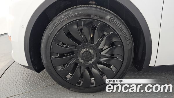 Tesla Model Y 2021, фото 4