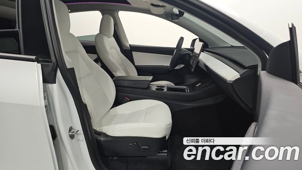 Tesla Model Y 2021, фото 12