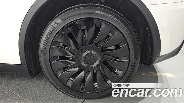 Tesla Model Y 2021, фото 6