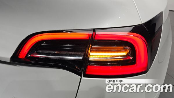 Tesla Model Y 2021, фото 8