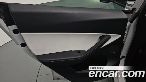 Tesla Model Y 2021, фото 14