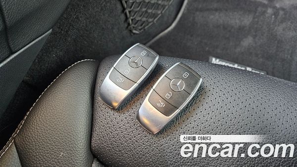 Mercedes-Benz C-Class 2020, фото 32