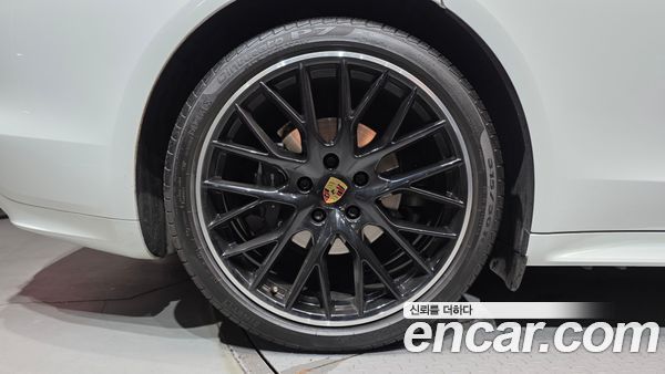 Porsche Panamera 2020, фото 5