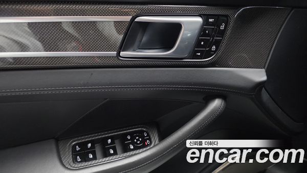 Porsche Panamera 2020, фото 26