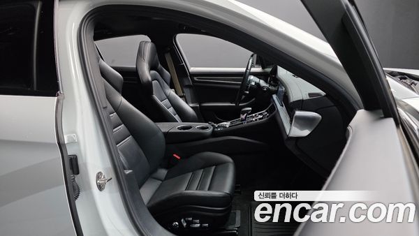 Porsche Panamera 2020, фото 16