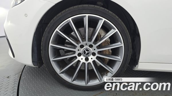 Mercedes-Benz E-Class 2021, фото 5