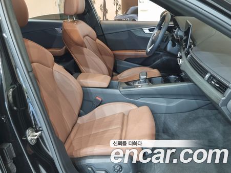 Audi A4 2023, фото 11