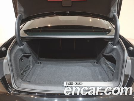 Audi A4 2023, фото 20