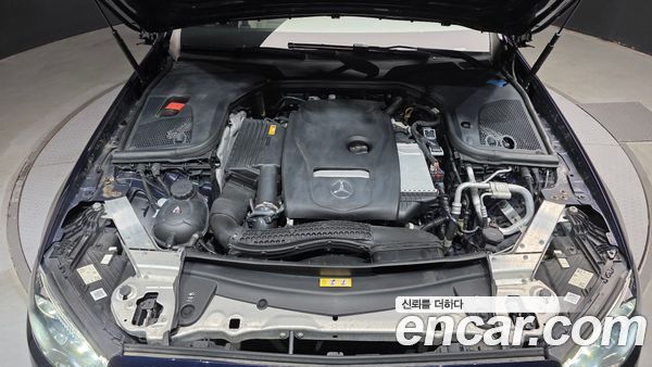 Mercedes-Benz E-Class 2021, фото 6