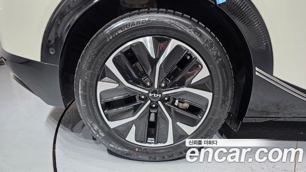 Kia EV6 2023, фото 5