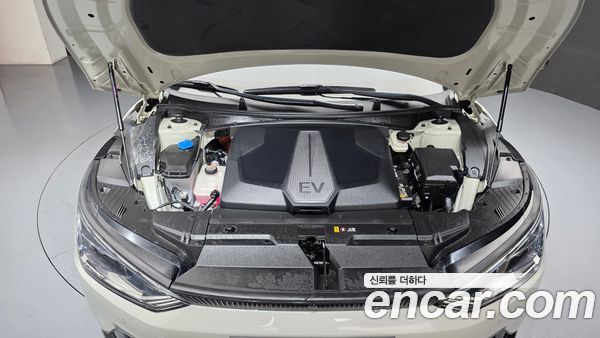 Kia EV6 2023, фото 6