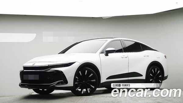 Toyota Crown 2023