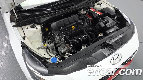 Hyundai Elantra 2021, фото 6