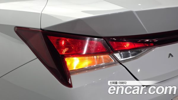Hyundai Elantra 2021, фото 9