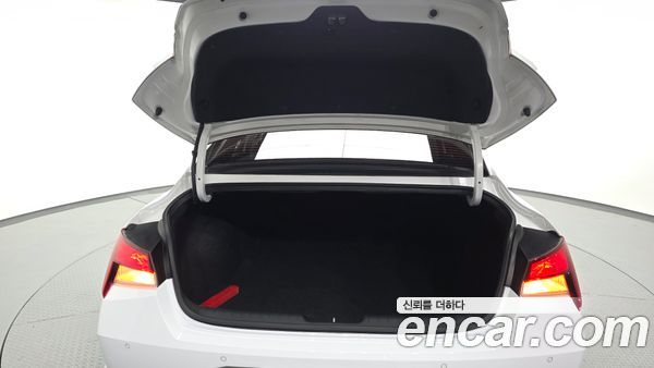 Hyundai Elantra 2021, фото 26
