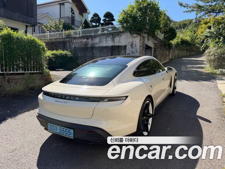 Porsche Taycan 2021, фото 5