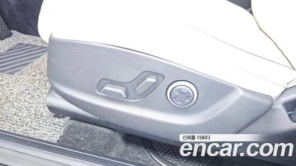 Genesis GV70 2023, фото 32
