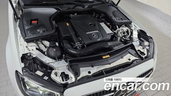 Mercedes-Benz E-Class 2021, фото 5
