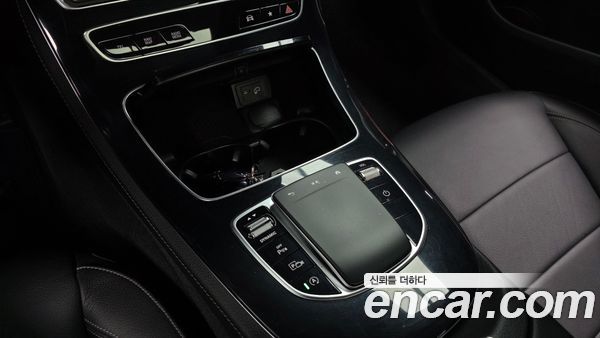Mercedes-Benz E-Class 2021, фото 31