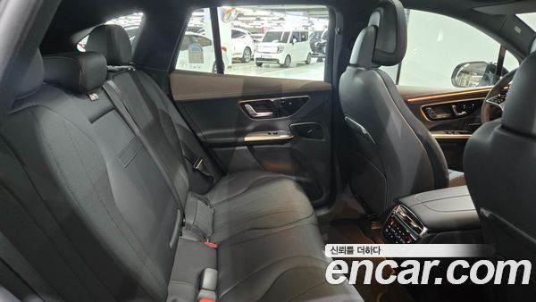 Mercedes-Benz EQE 2026, фото 20