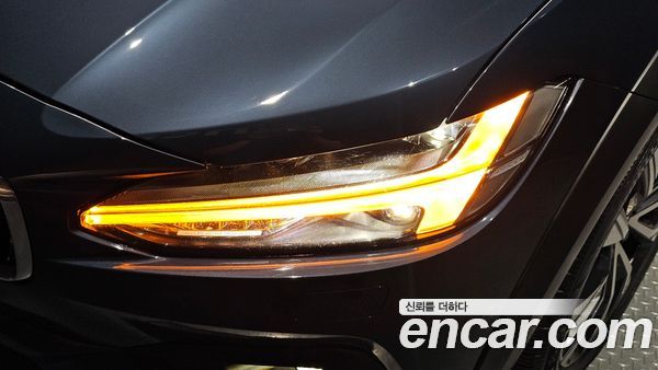 Volvo V90 2021, фото 8
