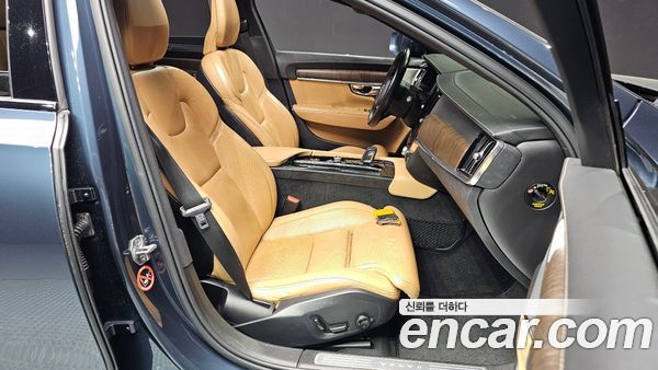 Volvo V90 2021, фото 16