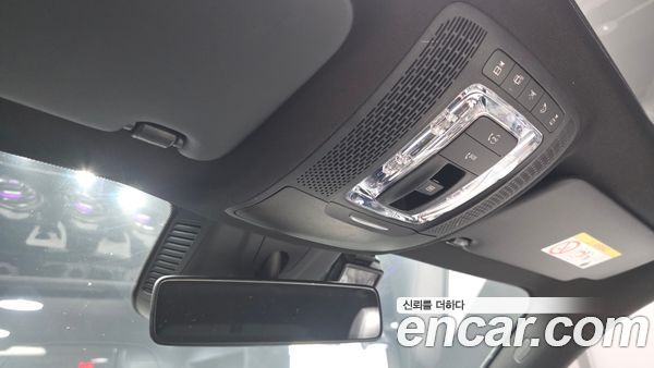 Mercedes-Benz GLB 2020, фото 26