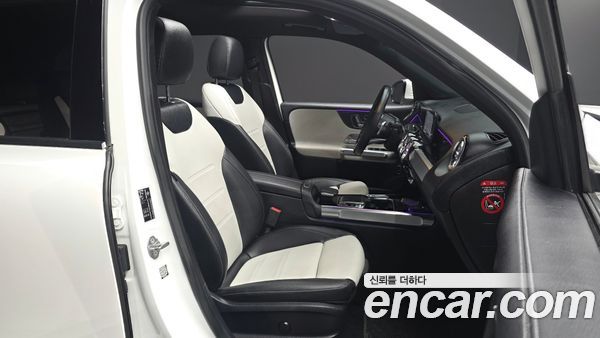 Mercedes-Benz GLB 2020, фото 16