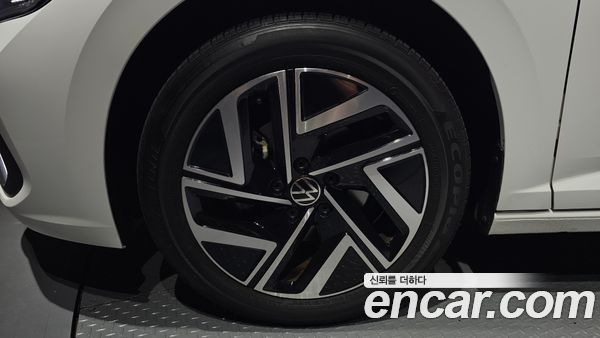 Volkswagen Jetta 2024, фото 5