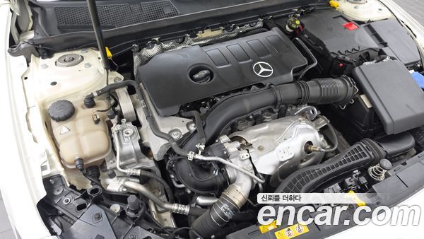 Mercedes-Benz A-Class 2020, фото 6