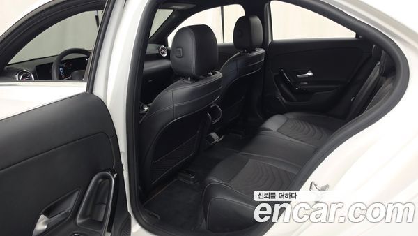 Mercedes-Benz A-Class 2020, фото 16