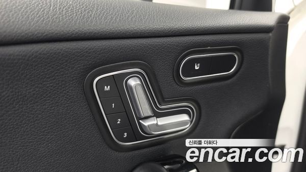 Mercedes-Benz A-Class 2020, фото 31