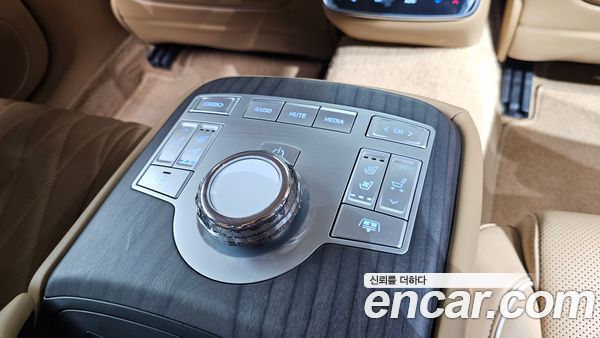 Genesis G80 2025, фото 31