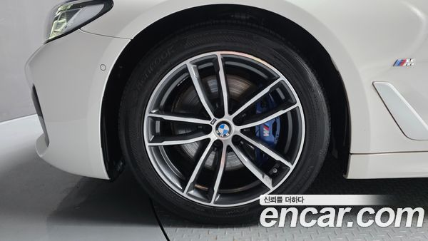 BMW 5 Series 2021, фото 5