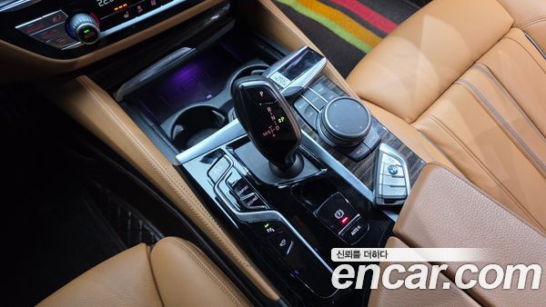 BMW 5 Series 2021, фото 12