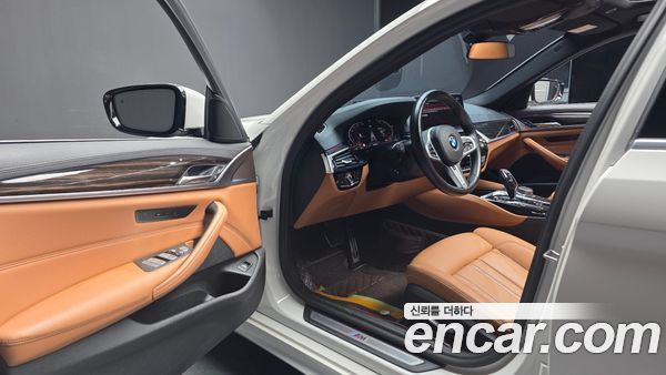 BMW 5 Series 2021, фото 13