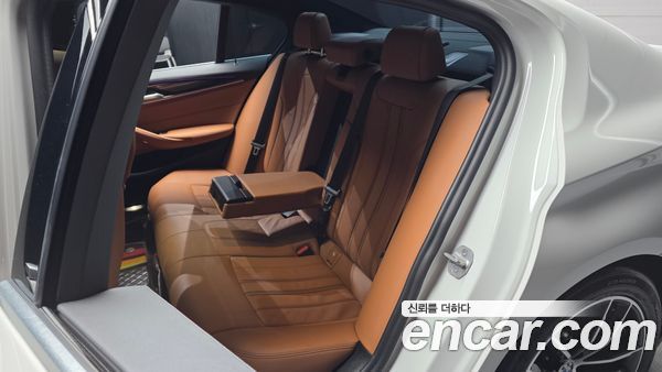 BMW 5 Series 2021, фото 18