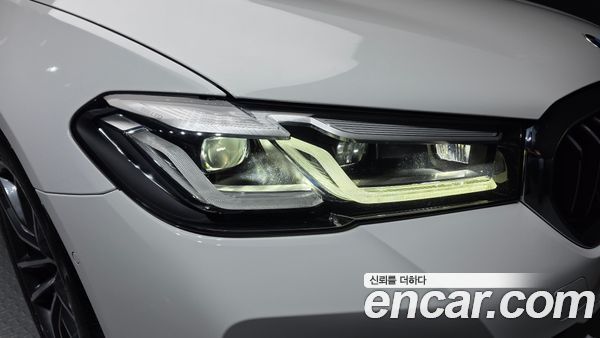 BMW 5 Series 2021, фото 8