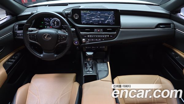 Lexus ES 2022, фото 7