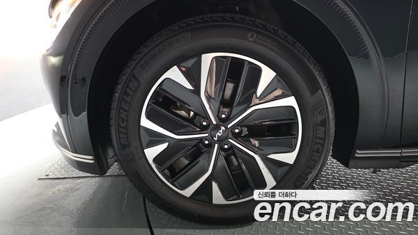 Kia EV6 2023, фото 4