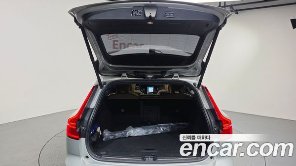 Volvo V60 2021, фото 25