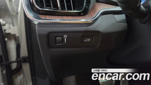 Volvo V60 2021, фото 28