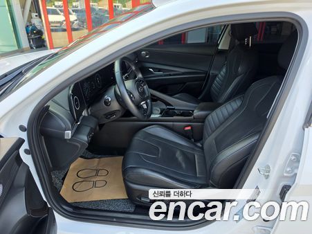 Hyundai Elantra 2021, фото 5